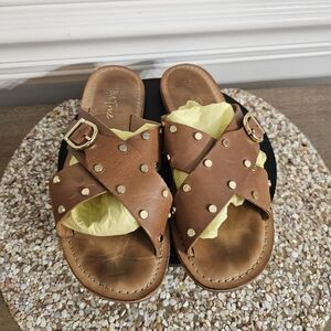 Diba True No Tiss Studded Sandals Sz 8 Brown